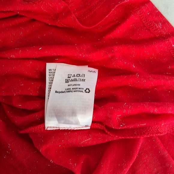 NWT INC METALLIC V-NECK PULLOVER TOP - Picture 13 of 13